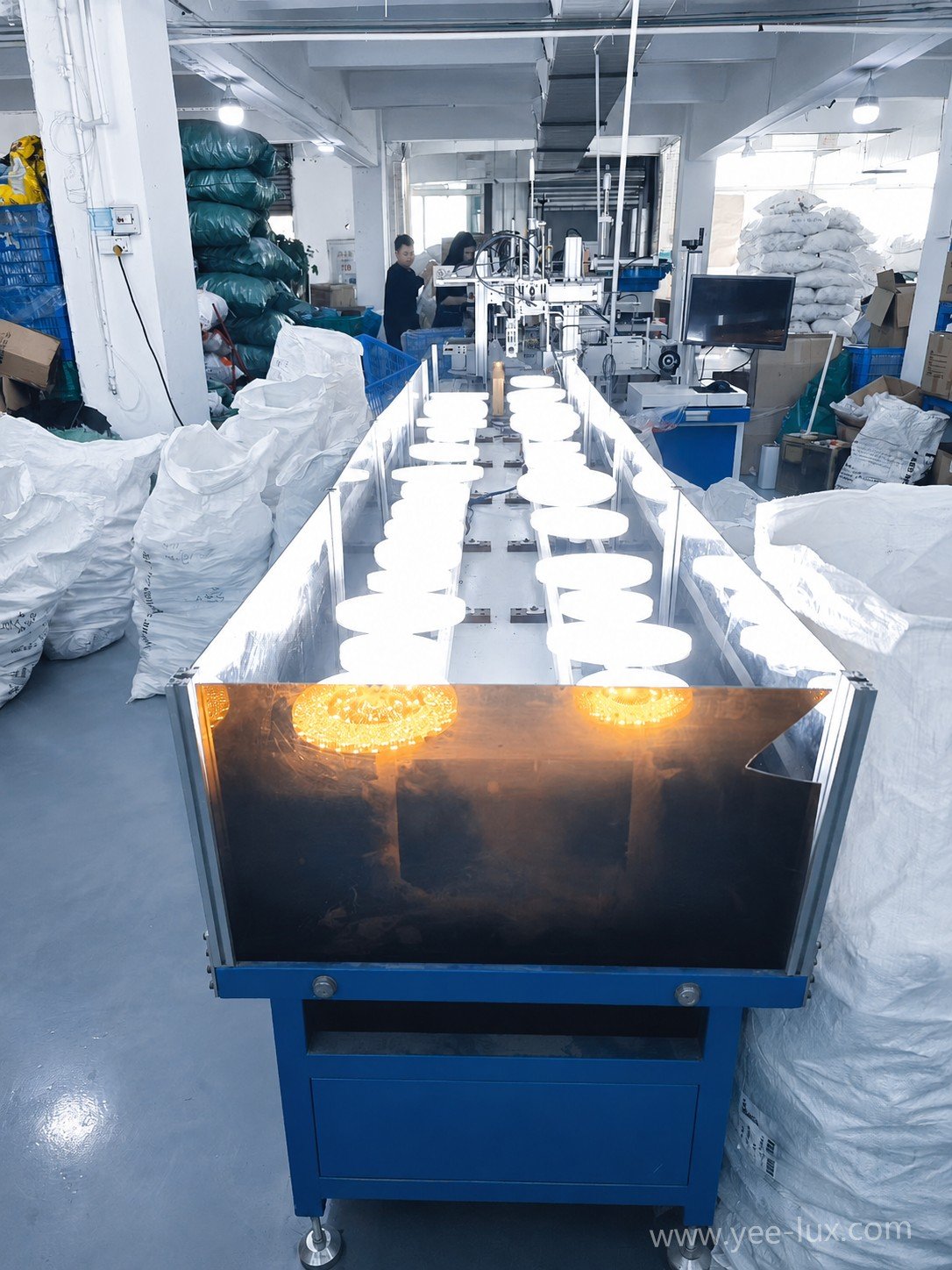 YEELUX LED lighting aging test